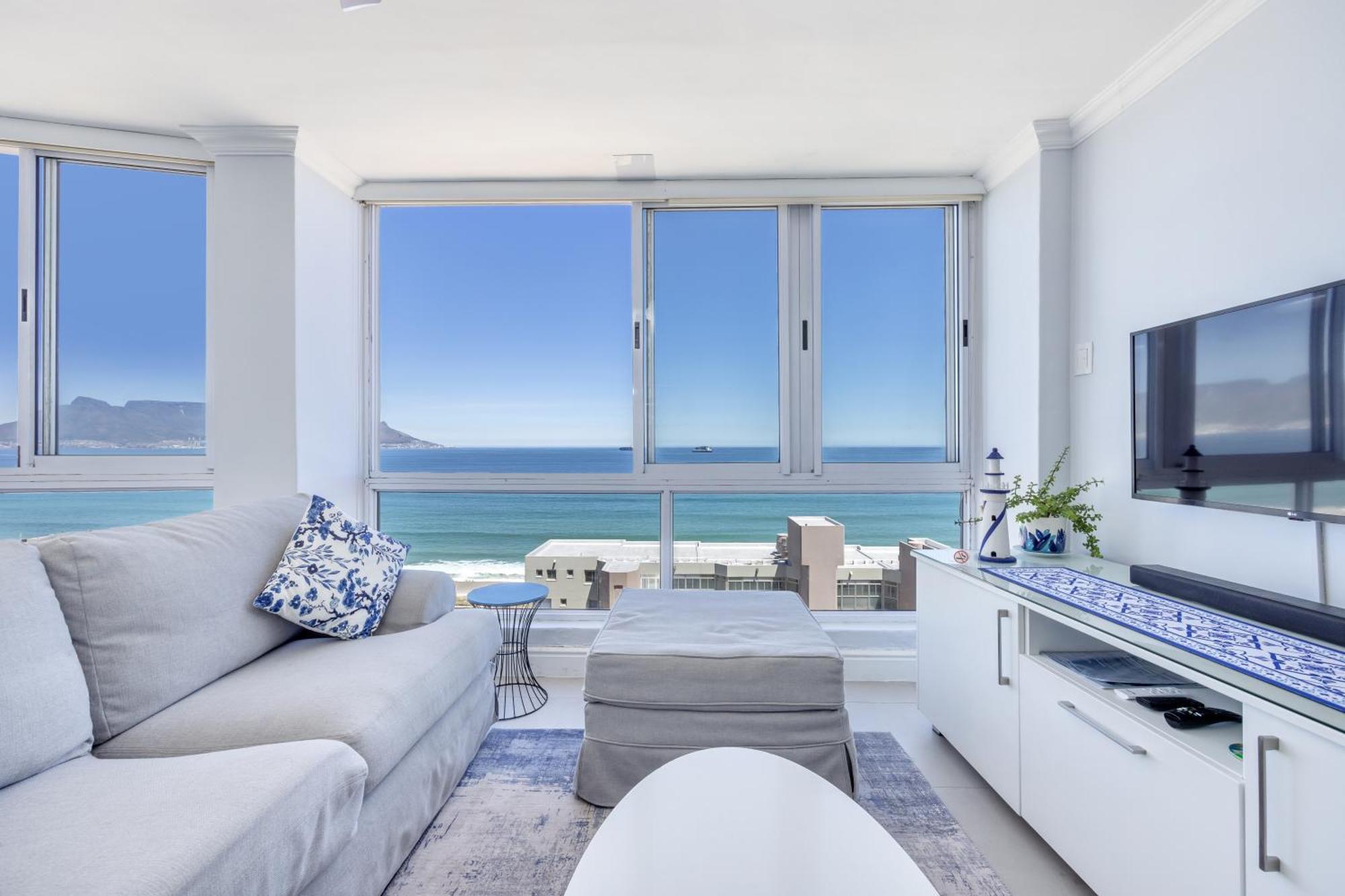 Oceanview Holiday Accommodation Bloubergstrand Exterior photo